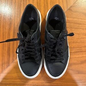 UGG Men's Black and White Sneakers